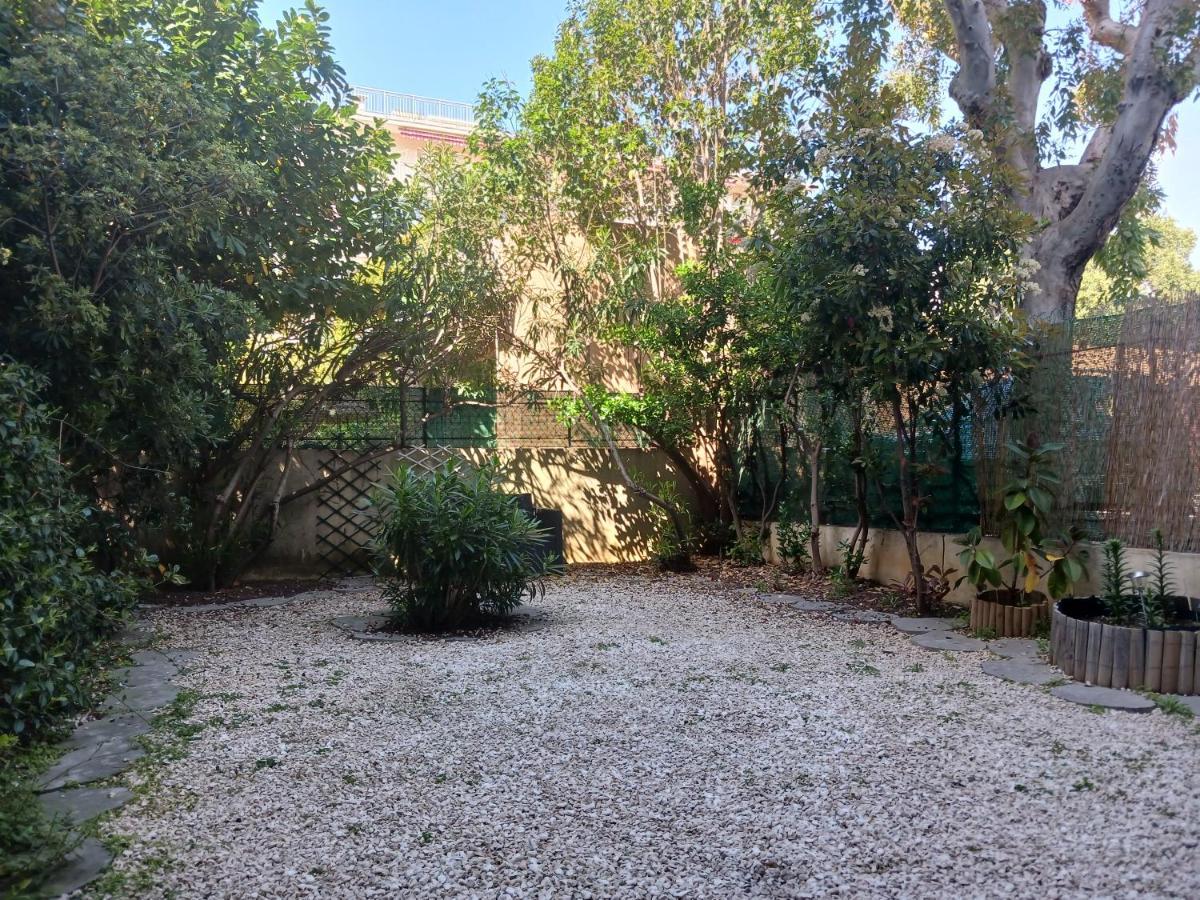 Rez-De-Jardin Grand Studio Apartman Cros-de-Cagnes Kültér fotó